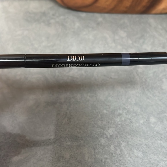 Dior Diorshow Stylo Waterproof Creamy Eyeliner Pen Matte Black 091 - Picture 4 of 7